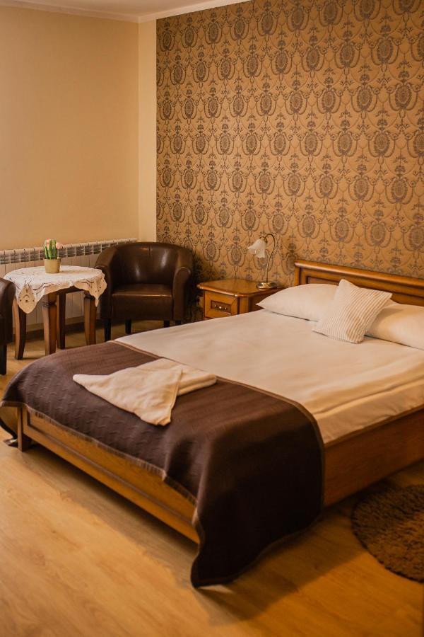 ג'יאלדובו Hotel Przedzamcze מראה חיצוני תמונה